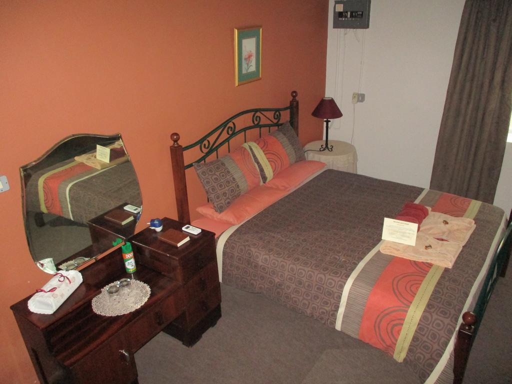 Van Rhyn Guest House Vanrhynsdorp Dış mekan fotoğraf