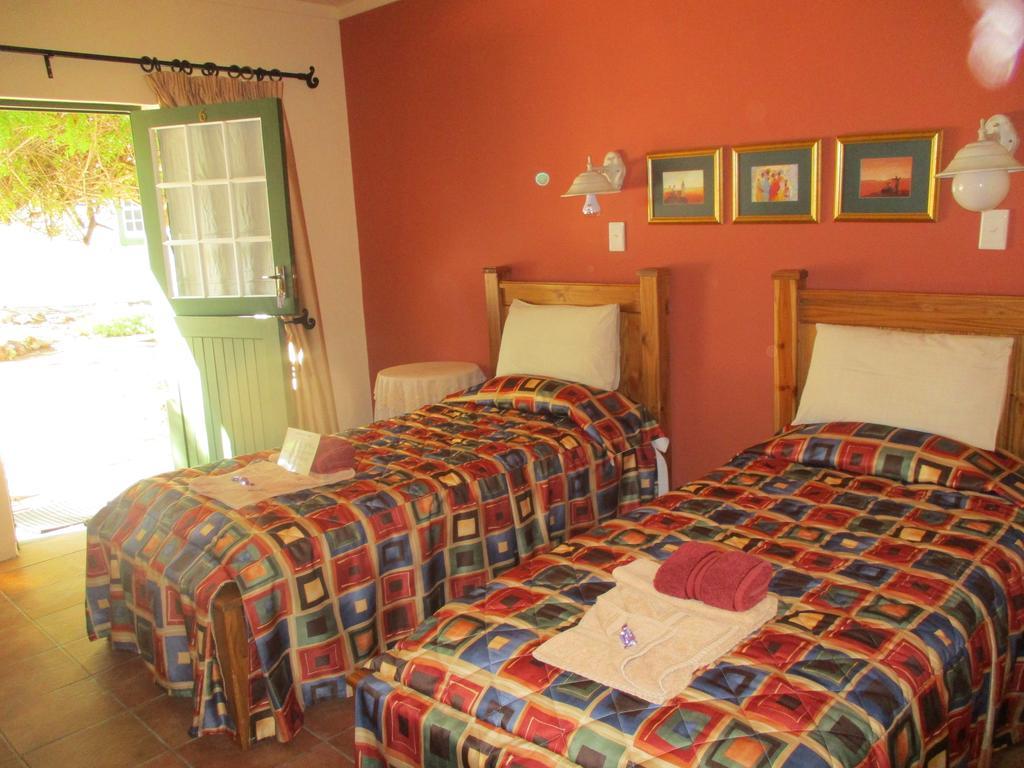 Van Rhyn Guest House Vanrhynsdorp Dış mekan fotoğraf